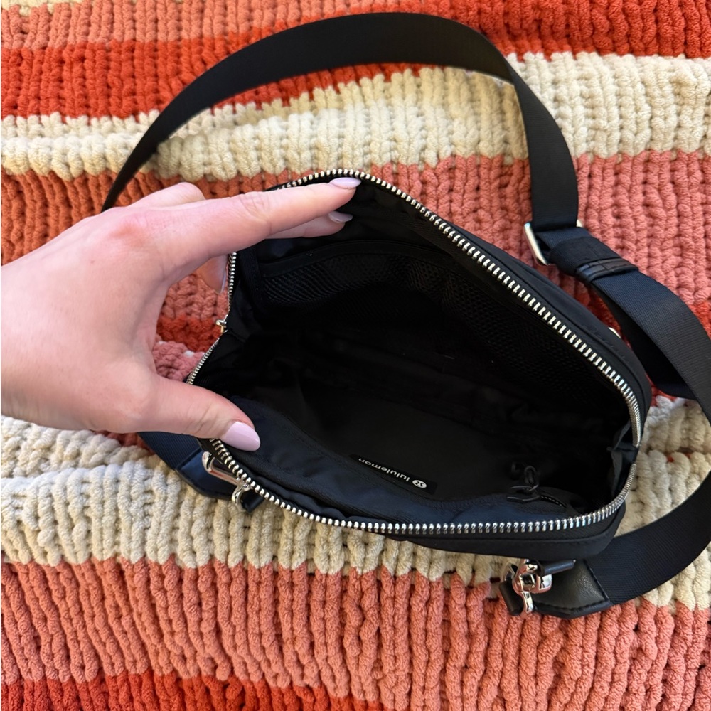 lululemon athletica Black Crossbody Bag - Picture 8 of 8